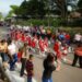 Estudiantes de Los Toles celebran la independencia sobre un nueva y moderna calle