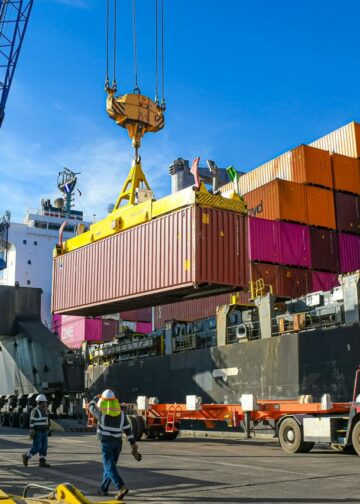 Exportaciones industriales de El Salvador alcanzan $2,635.8 millones hasta mayo de 2026