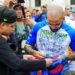 Dani Alves: “Es posible vivir en paz, es posible vivir en unidad” durante la PedaleadaSV