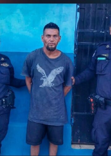 Capturan a sujeto que agarró a puñetazos a su compañero de copas en Santa Ana