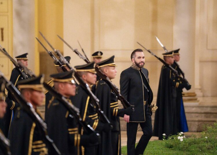 Presidente Bukele rinde homenaje a prócer Francisco Morazán