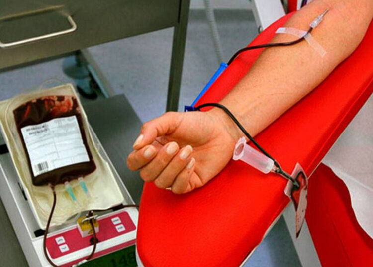 Testigos de Jehová flexibilizan su postura sobre el uso de componentes de la sangre