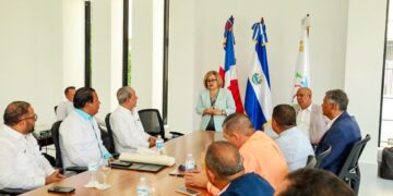 El Salvador fortalece vínculos comerciales y de inversión con sector empresarial de República Dominicana