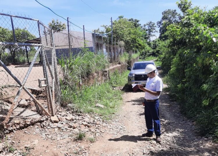 Inician estudios para la pavimentación de calle que conduce al cantón Tihuica
