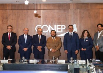 Más inversión y comercio: El Salvador estrecha vínculos con empresarios