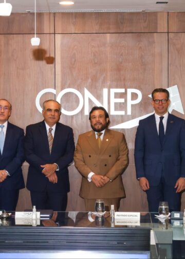Más inversión y comercio: El Salvador estrecha vínculos con empresarios