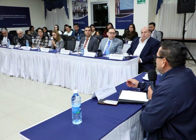 Empleadores, trabajadores y otros sectores aportan a propuesta de Modernización del Tiempo del Trabajo