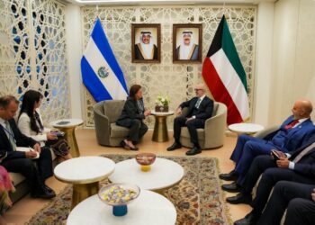 Alexandra Hill y canciller de Kuwait analizan nuevas oportunidades de inversión e innovación