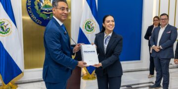 Asamblea recibe el Presupuesto 2027: educación concentra $3,416 millones