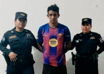 Conducía sin licencia y provocó accidente donde falleció una pareja; fue capturado