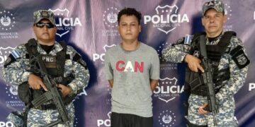 Capturan a sujeto con orden de arresto por vínculos con pandillas