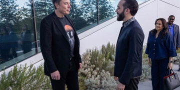 Elon Musk celebra anuncio de El Salvador de invertir el 8 % del PIB en educación