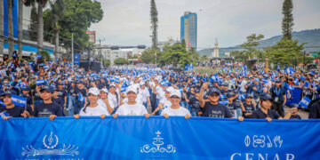 Estudiantes del CENAR y de las escuelas nacionales de Música y Danza participan en el desfile
