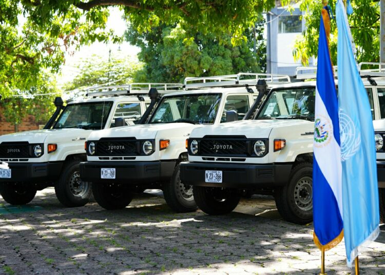 Cancillería fortalece la atención sanitaria en zonas fronterizas con nueva flota de vehículos