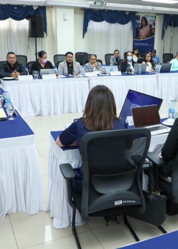 Sector laboral presenta propuestas para modernizar los horarios de trabajo