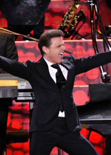 Luis Miguel anuncia su regreso a los escenarios con el “Tour 2027”