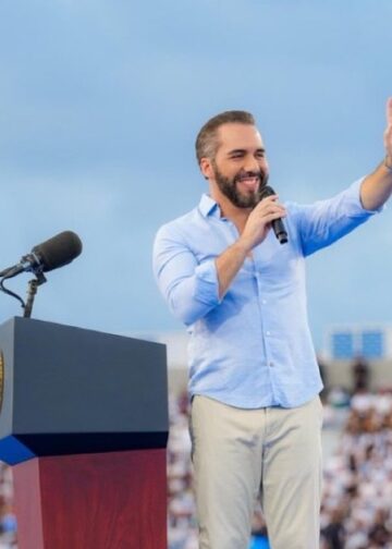 Presidente Bukele aclara resultados de PISA for Schools y defiende expansión de reforma educativa en El Salvador
