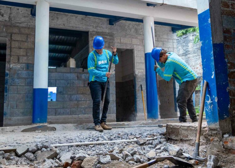 Escuelas 947 y 948 reciben inversiones para modernizar aulas y espacios educativos en El Salvador