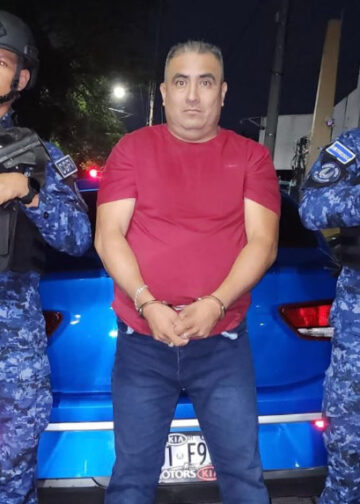 Capturan a hombre con droga, dinero en efectivo y dos celulares en la avenida Olímpica, San Salvador