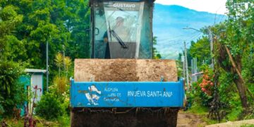 Ruta Abriendo Caminos llega a la comunidad Río Flores en Santa Ana Centro