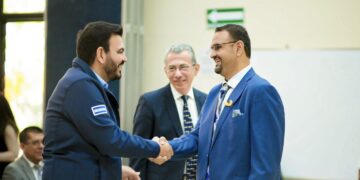 Alcalde Gustavo Acevedo participa en espacio para fomentar el diálogo