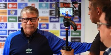 “Nos tendrían que echar a todos”: Hernán Darío Gómez tras la goleada ante Guatemala