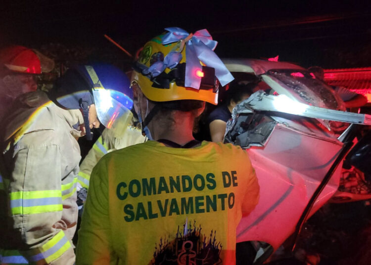 Motociclistas y ocupantes de vehículos resultan lesionados en varios accidentes