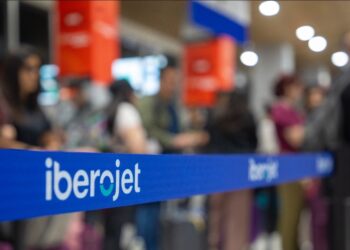 El Salvador recibe primer vuelo de Iberojet y amplía su conexión aérea con Europa