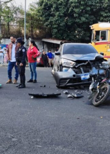 Distracción al volante figura entre las principales causas de accidentes de tránsito