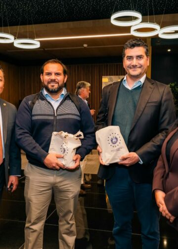 El Salvador promueve oportunidades de inversión ante empresas chilenas de la construcción