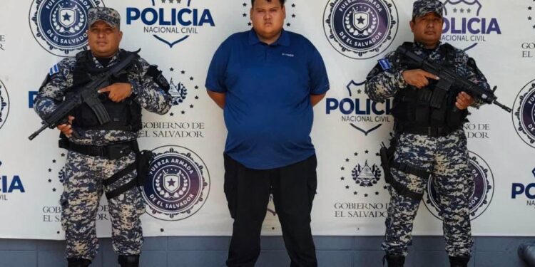 Conductor es capturado tras accidente que dejó un motociclista fallecido en Soyapango