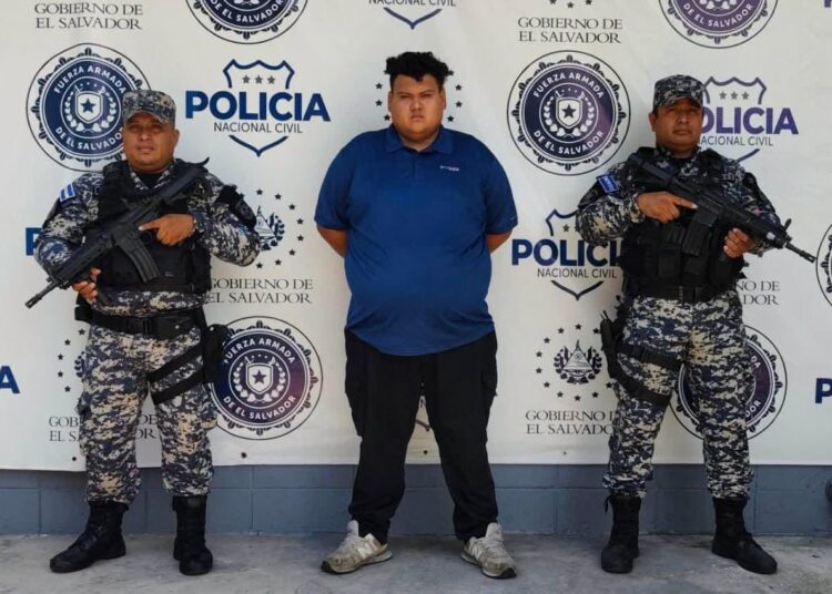 Conductor es capturado tras accidente que dejó un motociclista fallecido en Soyapango