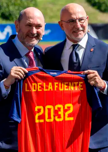 Luis de la Fuente renueva su contrato con la selección de España hasta 2032