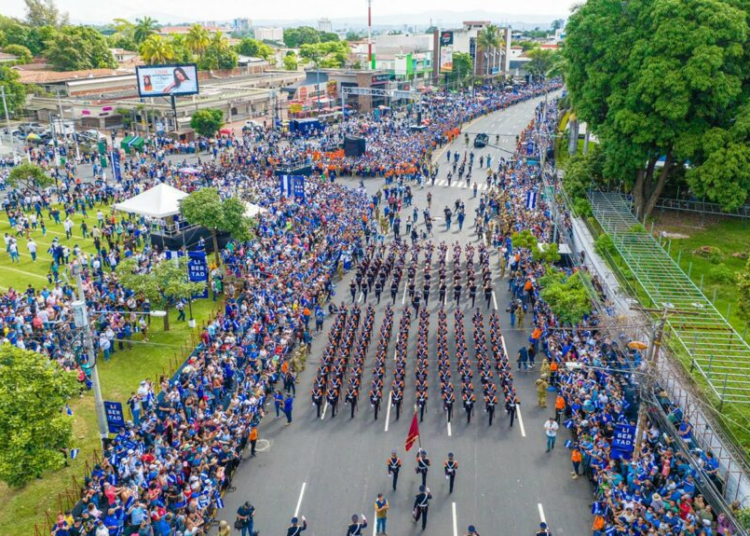 San Salvador se prepara para el Desfile de Independencia este 15 de septiembre
