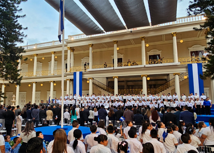 Gobierno inaugura el Mes Cívico por los 205 años de Independencia