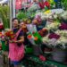 Comerciantes de San Salvador listos para atender clientes el Día de los Difuntos