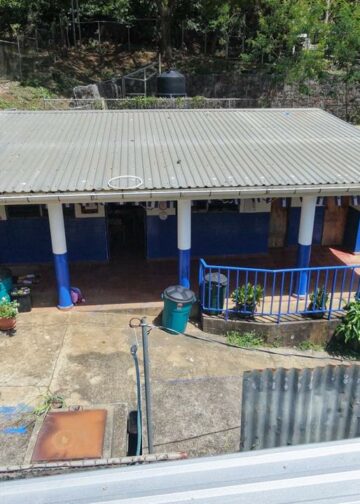 Inicia remodelación de tercera escuela en caserío Canoas de Teotepeque, La Libertad Costa