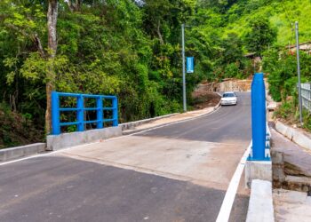 Gobierno entrega moderna calle en San Vicente Norte