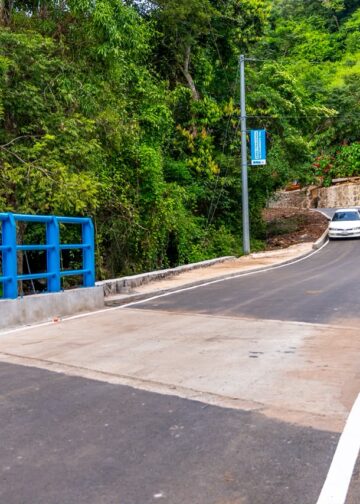 Gobierno entrega moderna calle en San Vicente Norte