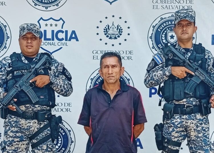 Capturan a pandillero de la MS que se escondía en Soyapango