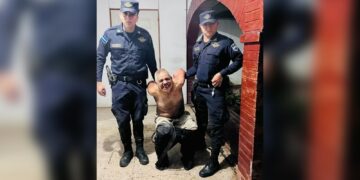 Sujeto asesinó a su sobrino y atacó con arma blanca otros cinco familiares en Ciudad Barrios