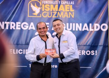 Reconocida funeraria de Cabañas entrega el aguinaldo a sus colaboradores
