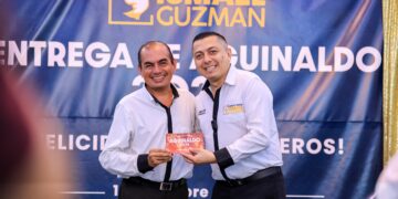Reconocida funeraria de Cabañas entrega el aguinaldo a sus colaboradores