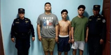 Capturan a tres sujetos cuando transportaban droga en Cuscatlán