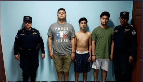 Capturan a tres sujetos cuando transportaban droga en Cuscatlán