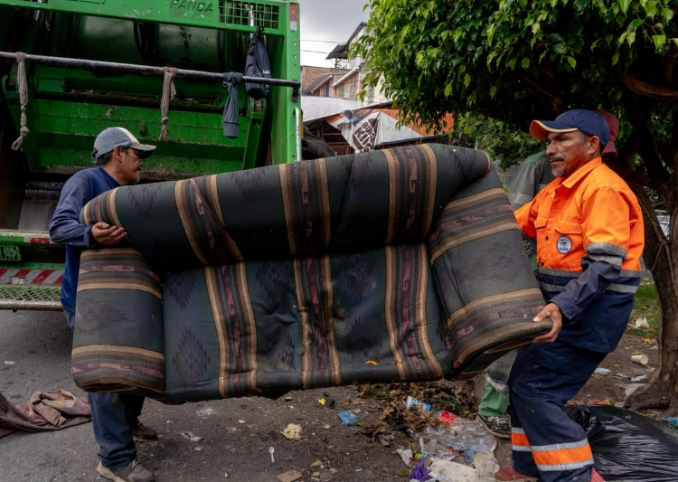 Comuna capitalina clausura botadero a cielo abierto en colonia Costa Rica
