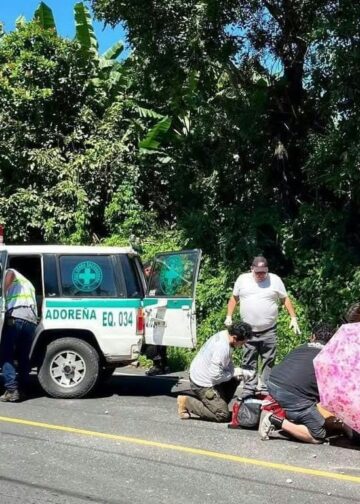 Varios lesionados, entre ellos seis menores de edad, deja accidente en Cabañas 