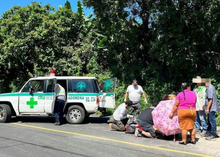 Varios lesionados, entre ellos seis menores de edad, deja accidente en Cabañas 