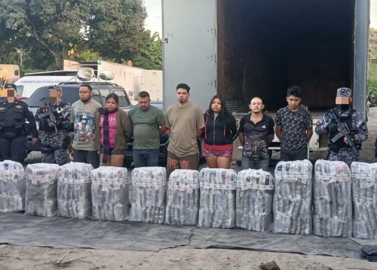 Ejecutan la mayor incautación de droga vía terrestre en la historia del país