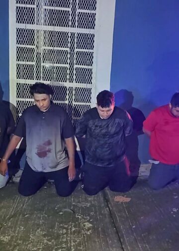 Capturan a 5 sujetos tras intentar atropellar a policías que ejecutaban operativo antidrogas
